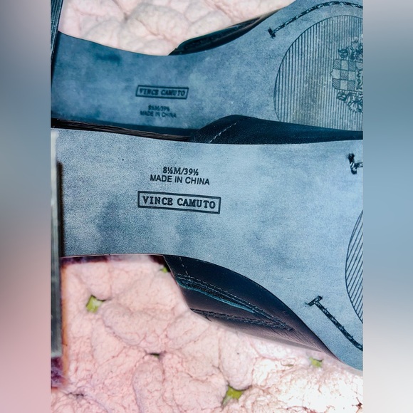 Slip on heels - Picture 3 of 3